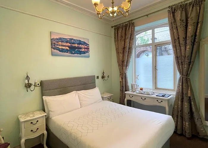 Shandon Bells Bed & Breakfast 3*